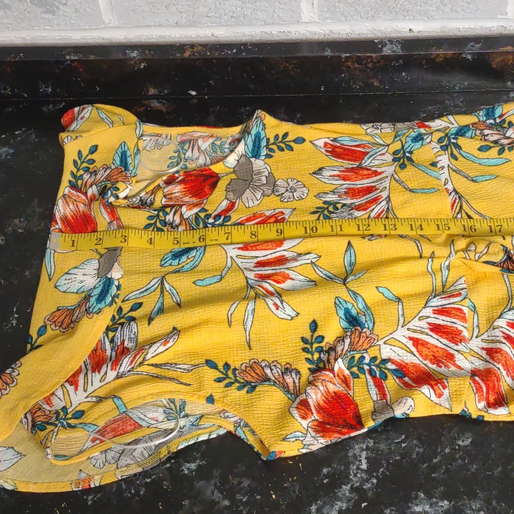 FREE w Bundle Love Tree Yellow Tropical Floral Print Ruffled V-Neck Romper Small